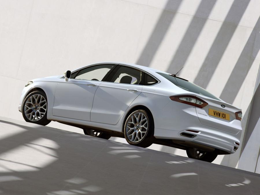  Ford Mondeo Sedan 2013 года  (фото 2 из 2)